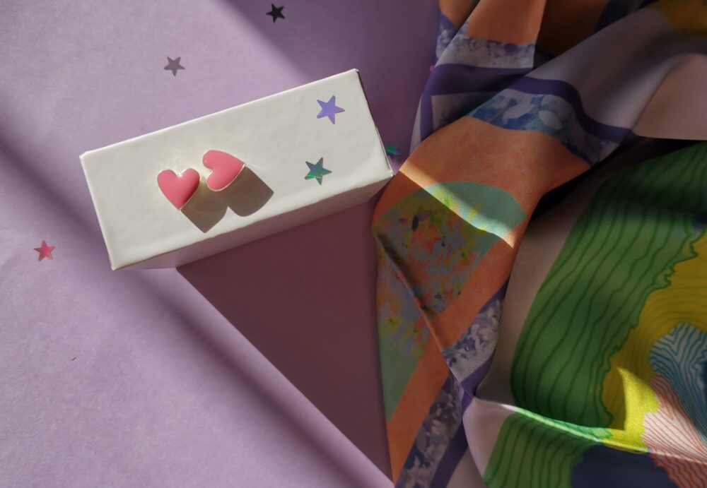 საყურე გული მინანქრით და Silk Scarf - Image 2