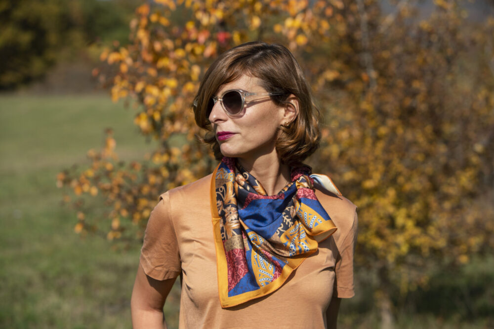 Silk Scarf  Daisi - Image 4