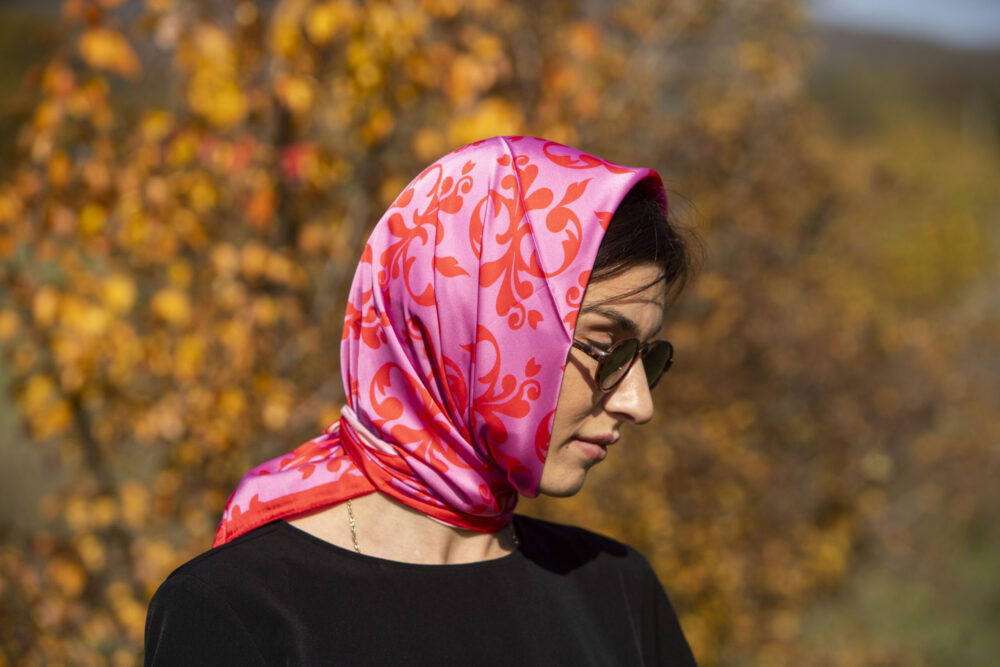 Silk Scarf  Lady D - Image 3